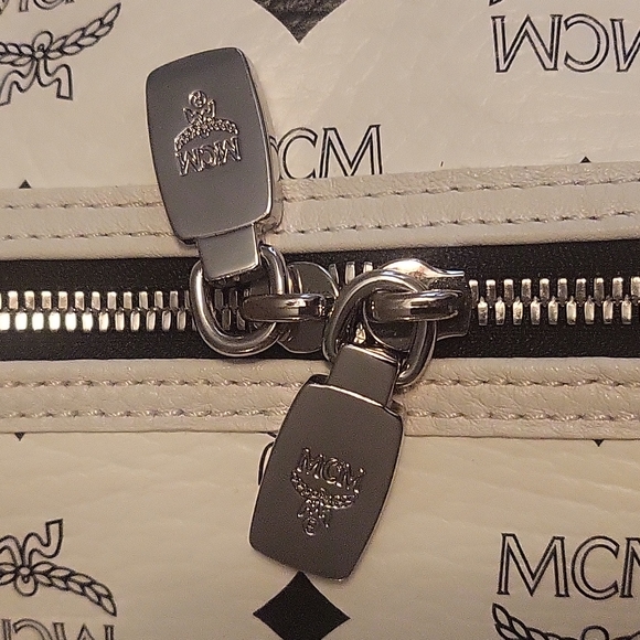 MCM Duffle bag - Picture 4 of 14